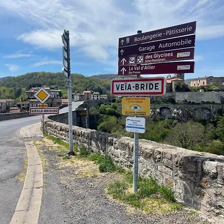 Hébergement de vacances Appartement dans la Maison Donasete Vieille-Brioude