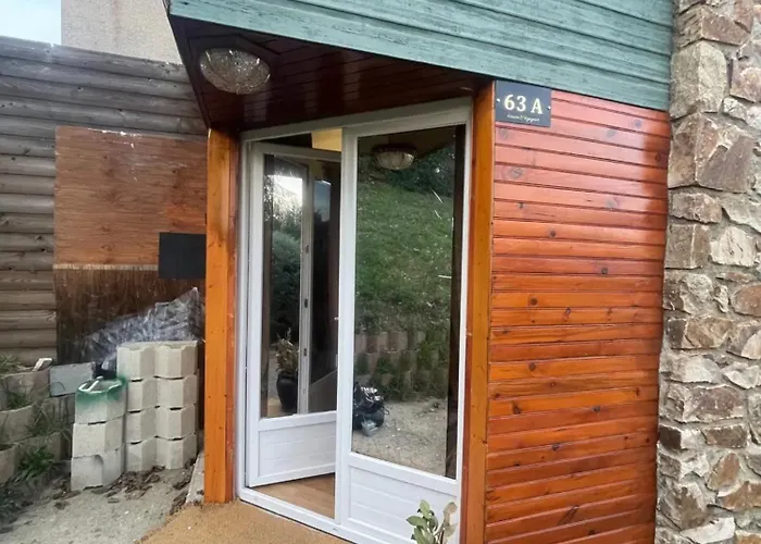 Dans La Maison Donasete