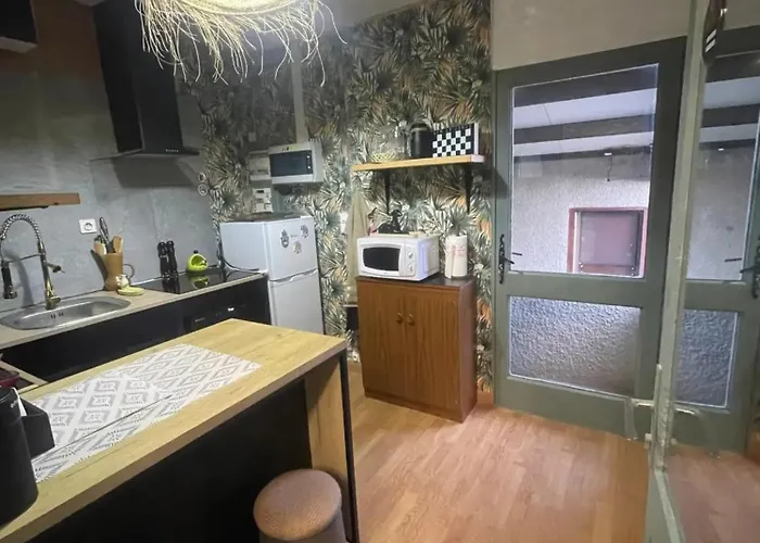 Дом отдыха Dans La Maison Donasete *